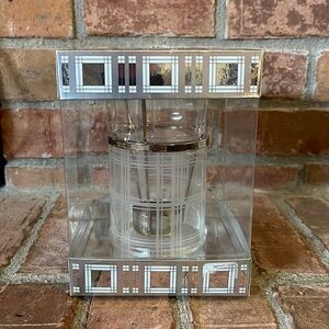 NIB The White Barn Candle Company The Perfect Christmas Oil Warmer